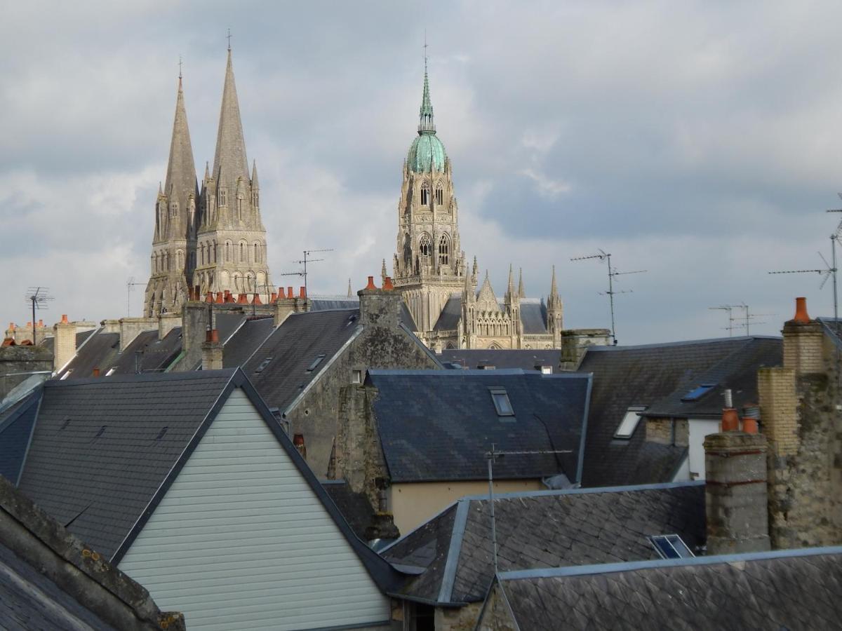 Au Coeur Du Centre Historique Lägenhet Bayeux Rum bild